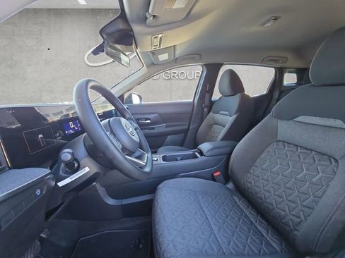 New 2026 Nissan Kicks SV w/ Cold Weather Package FWD image 19