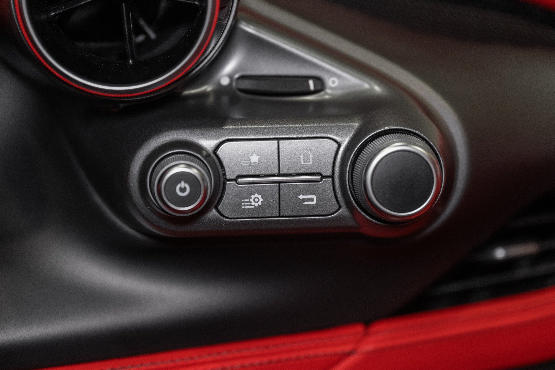 Used 2021 Ferrari F8 Tributo RWD image 30