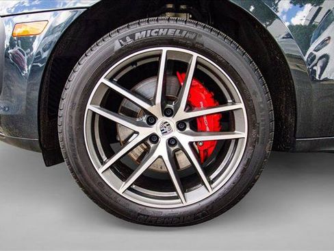 Used 2022 Porsche Macan S AWD/4WD image 9