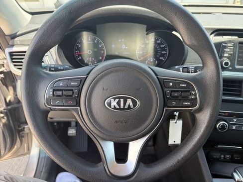 Used 2016 Kia Optima LX FWD image 16