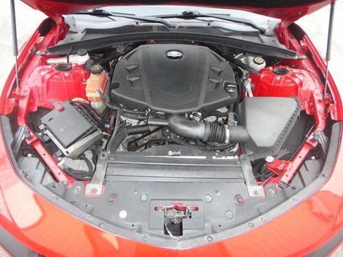 Used 2019 Chevrolet Camaro LT image 13