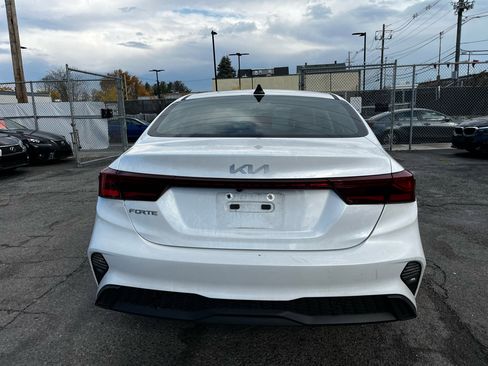 Used 2024 Kia Forte LXS image 5