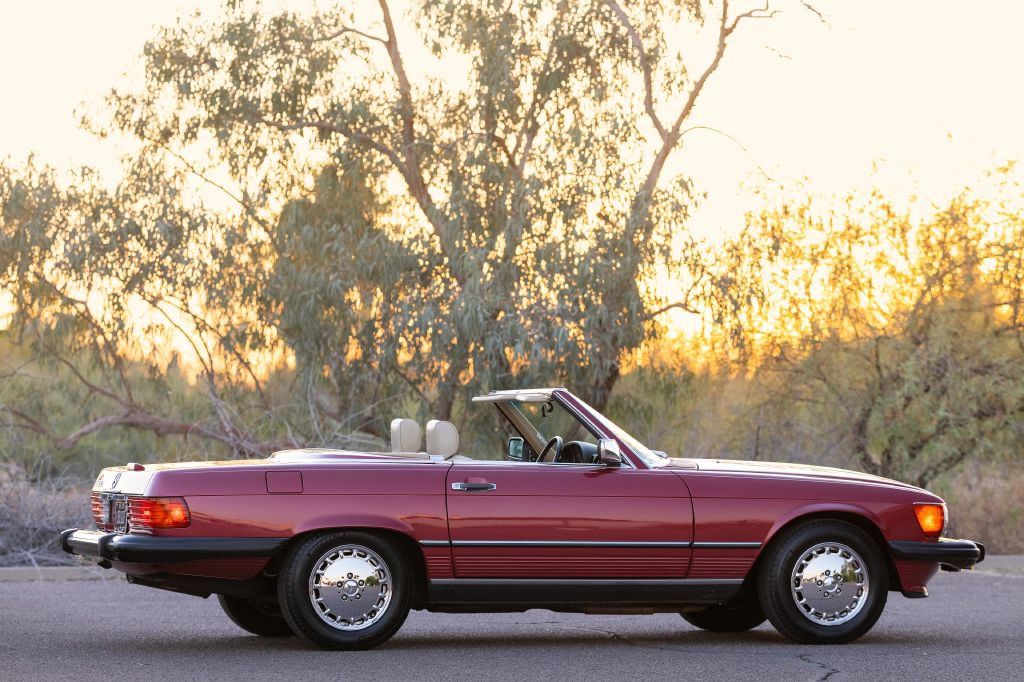 Used 1989 Mercedes-Benz 560 SL image 35