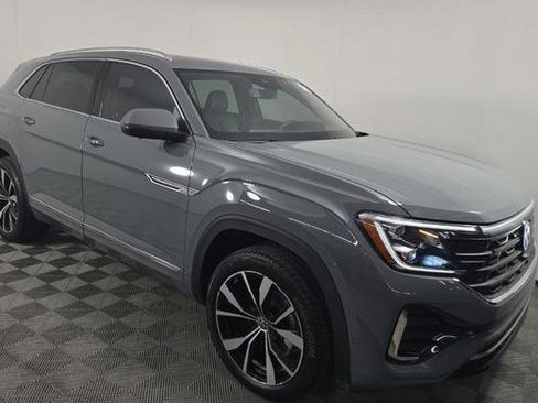 Used 2025 Volkswagen Atlas Cross Sport SEL Premium R-Line AWD/4WD image 3