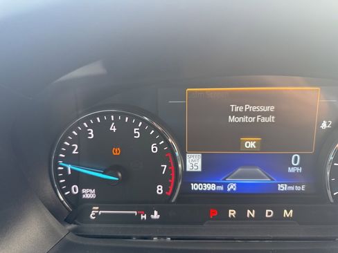 Used 2020 Ford Explorer XLT w/ Equipment Group 202A image 13