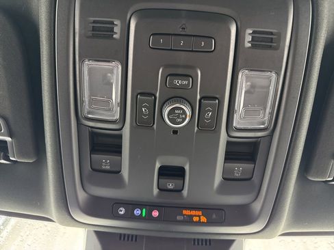 Used 2023 Cadillac Escalade Premium Luxury w/ Performance Package image 41