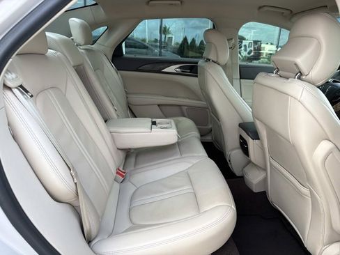 Used 2019 Lincoln MKZ Reserve FWD image 22