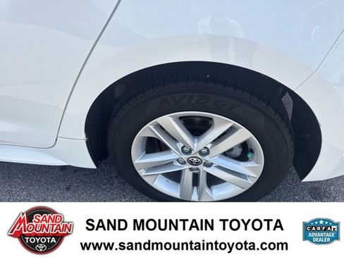 Used 2022 Toyota Corolla SE FWD image 12