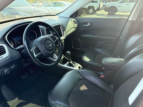 Used 2020 Jeep Compass Latitude w/ Popular Equipment Group image 6