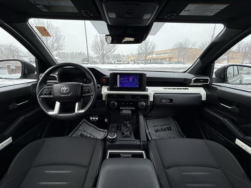 Used 2024 Toyota Tacoma TRD Sport image 2