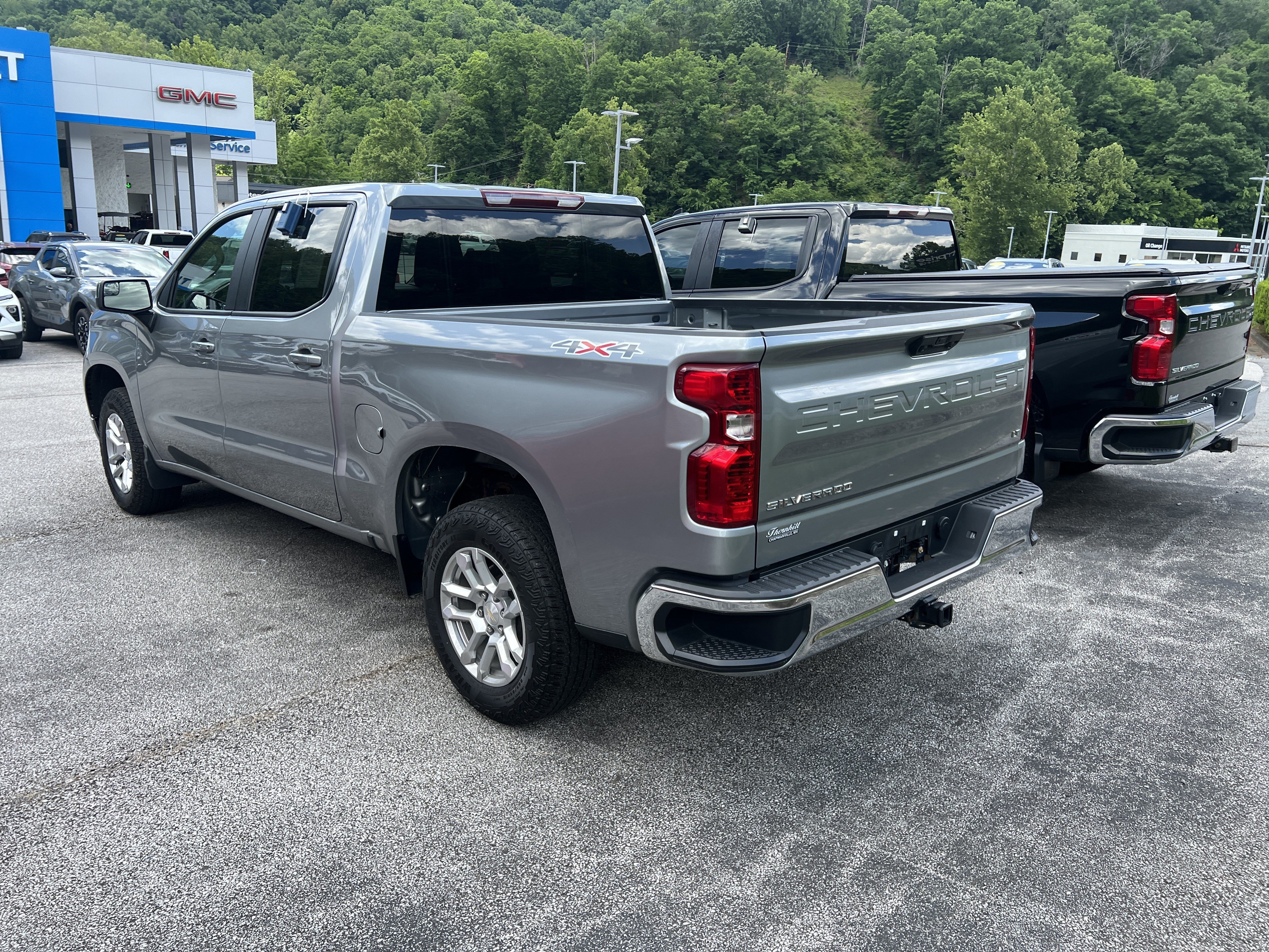 Used 2024 Chevrolet Silverado 1500 LT AWD/4WD image 5