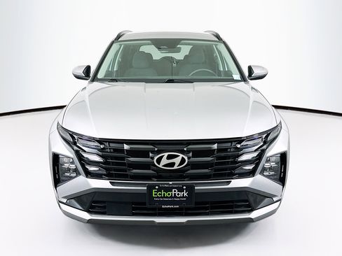Used 2025 Hyundai Tucson SEL FWD image 2