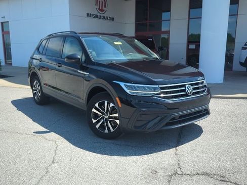 Used 2023 Volkswagen Tiguan S FWD image 3