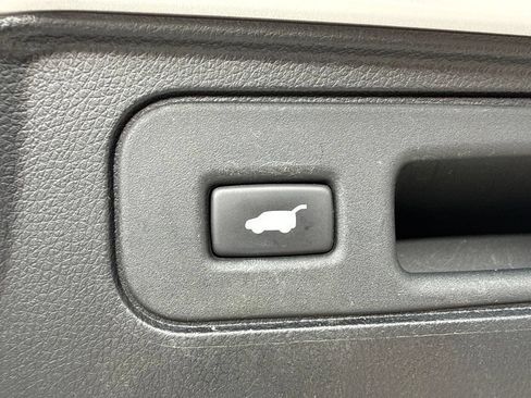 Used 2023 Honda Passport EX-L image 12