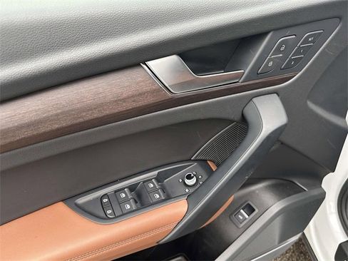 Used 2023 Audi Q5 2.0T Premium Plus image 21