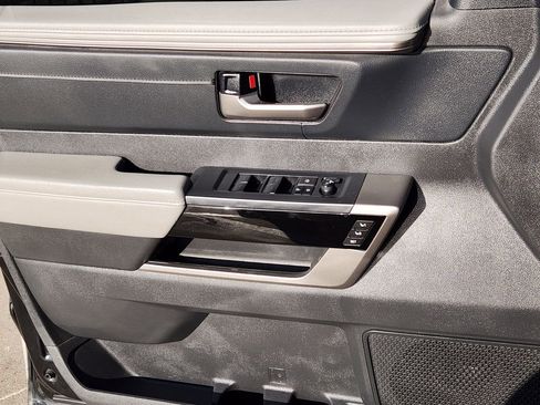 Used 2024 Toyota Tundra Limited image 27