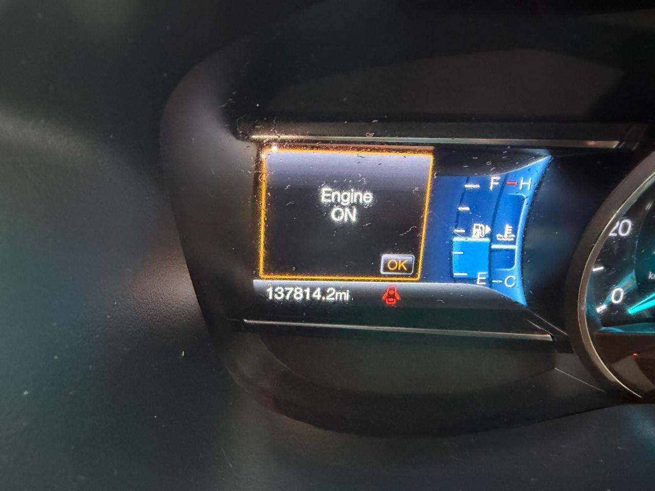 Used 2016 Ford Explorer XLT w/ Equipment Group 202A AWD/4WD image 17