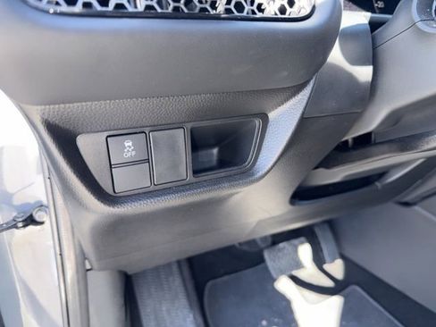 Used 2025 Honda HR-V Sport image 33