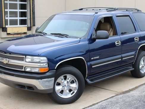 Used 2000 Chevrolet Tahoe LS w/ LS Preferred Equipment Group AWD/4WD image 20
