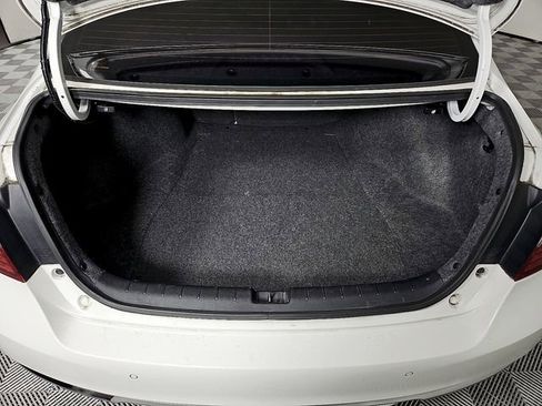 Used 2017 Honda Accord Touring image 30