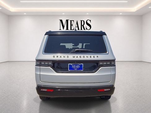 Used 2024 Jeep Grand Wagoneer Series II Obsidian w/ Quick Order Packagew 28T AWD/4WD image 4