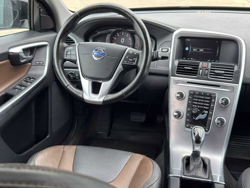 Used 2017 Volvo XC60 T5 Dynamic w/ Preferred Option Package AWD/4WD image 22