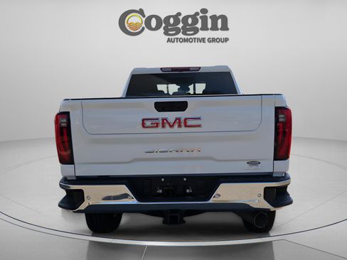 New 2026 GMC Sierra 3500 SLT w/ SLT Convenience Package image 4