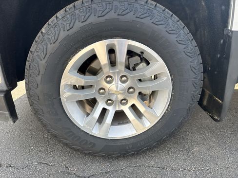 Used 2019 Chevrolet Silverado 1500 LT w/ All Star Edition RWD image 9