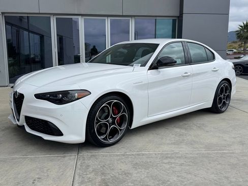 New 2026 Alfa Romeo Giulia w/ Driving Assist Package RWD image 3