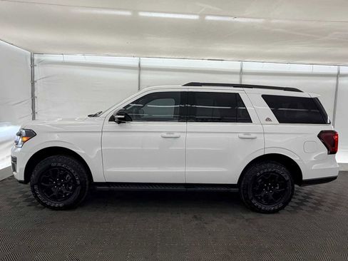 Used 2023 Ford Expedition Timberline image 3