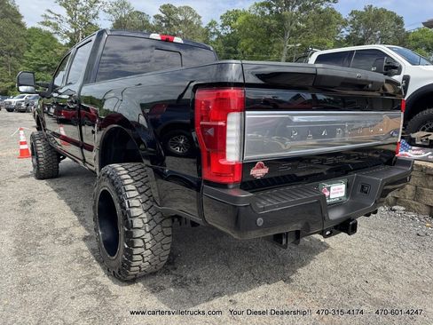 Used 2018 Ford F250 Platinum w/ Platinum Ultimate Package AWD/4WD image 11