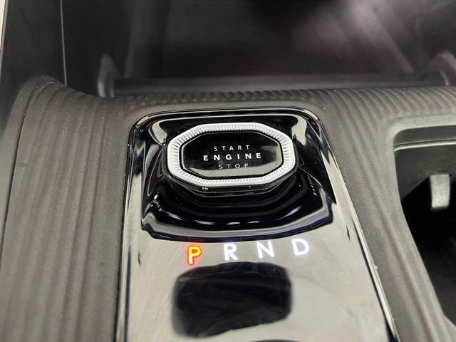 Used 2026 Jeep Cherokee Laredo AWD/4WD image 23