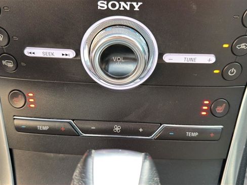 Used 2018 Ford Edge Titanium w/ Technology Package image 26