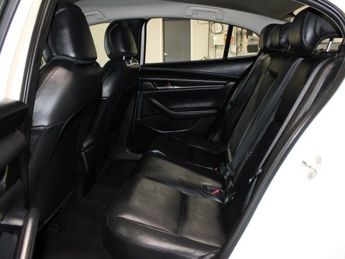 Used 2021 MAZDA MAZDA3 s FWD image 24
