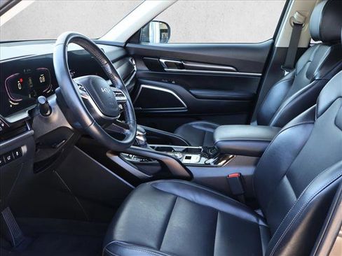 Used 2025 Kia Telluride S AWD/4WD image 24