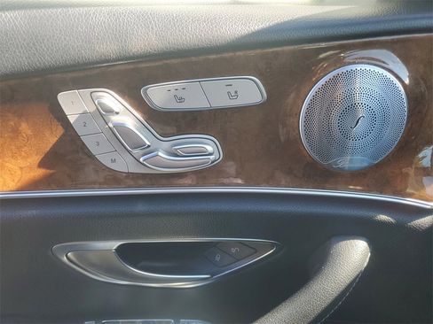 Used 2018 Mercedes-Benz E 300 4MATIC w/ Premium 1 Package image 19