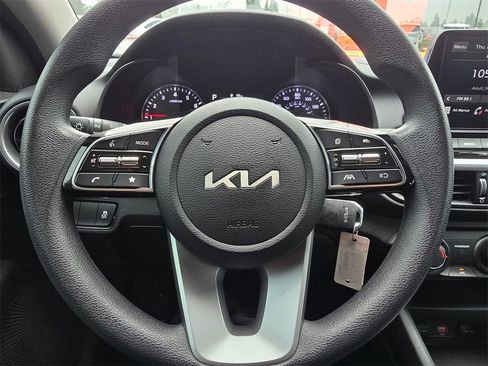 Used 2022 Kia Forte LXS image 14