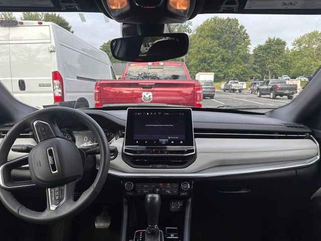 Used 2024 Jeep Compass Limited AWD/4WD image 25