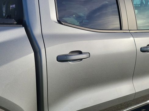 Used 2024 GMC Canyon Elevation w/ Convenience Package image 13