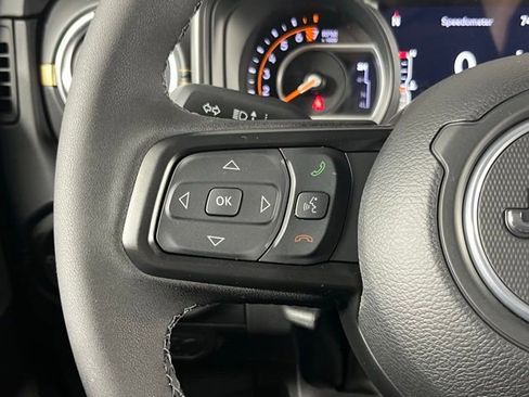 New 2025 Jeep Gladiator Sport w/ Premium Package image 14