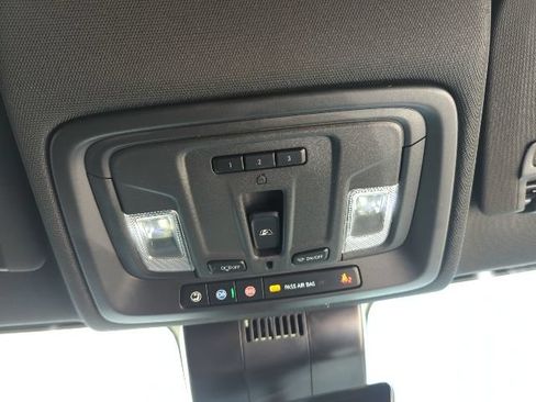 Used 2024 GMC Sierra 1500 AT4 w/ Technology Package AWD/4WD image 20