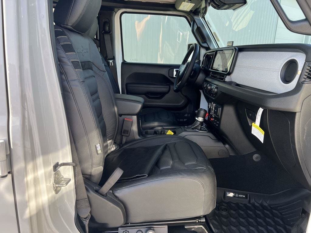 New 2024 Jeep Wrangler Unlimited Sport AWD/4WD image 30