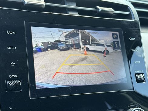 Used 2022 Hyundai Tucson SEL FWD image 21