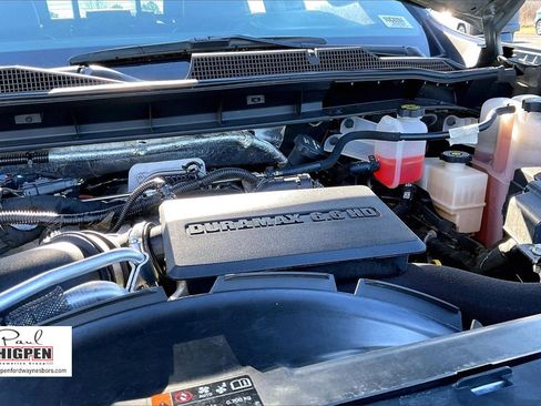 Used 2024 Chevrolet Silverado 2500 LTZ w/ LTZ Convenience Package image 34