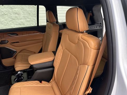 Certified 2023 Jeep Grand Cherokee L Summit image 7