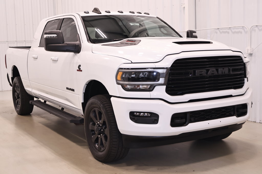 Used 2023 RAM 3500 Laramie w/ Night Edition AWD/4WD image 4