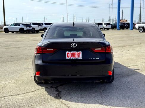 Used 2016 Lexus IS 200t image 7