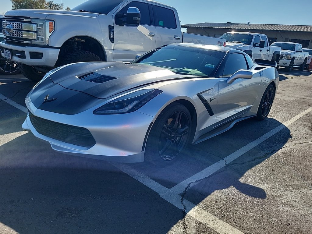 Used 2017 Chevrolet Corvette Stingray Coupe w/ 3LT Preferred Equipment Group RWD image 2