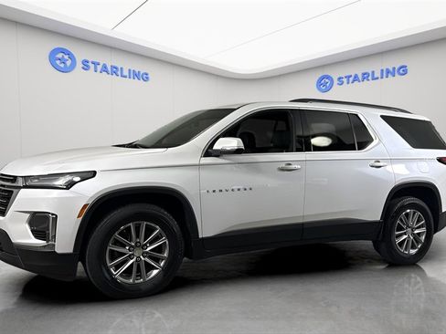 Certified 2023 Chevrolet Traverse LT image 2