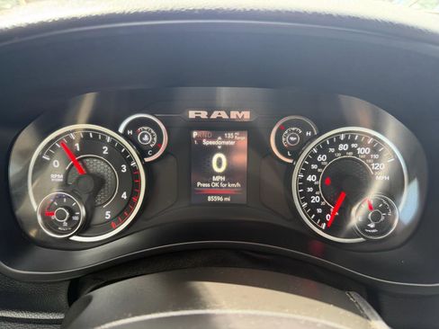 Used 2024 RAM 3500 Big Horn AWD/4WD image 16